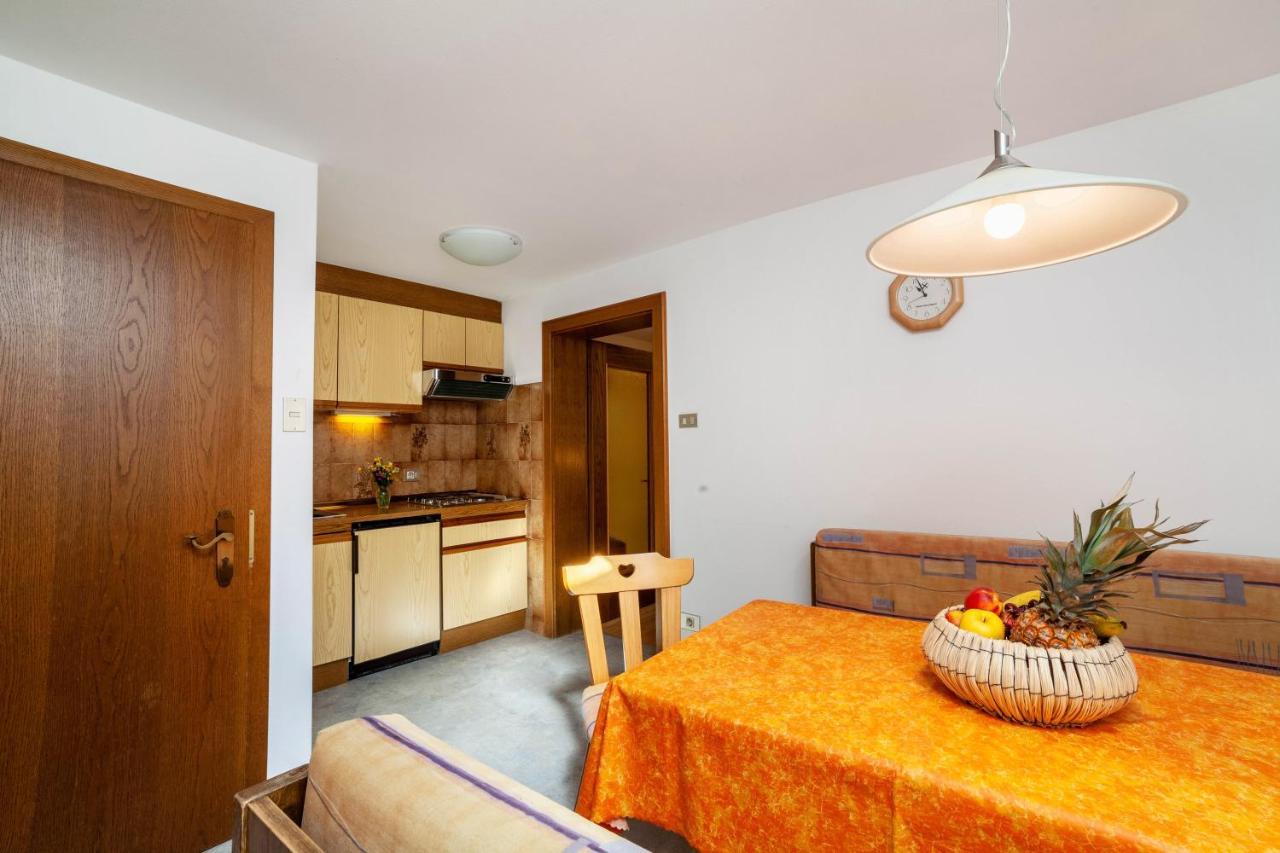Rieglhof Apartment Kuekennest Caprone Buitenkant foto